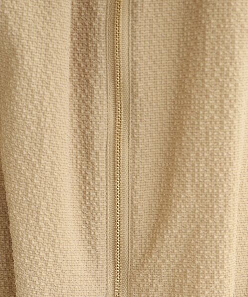 INDIVI(インディヴィ)の「◆【SETUP可能/パフスリーブ】サッカーチェックブラウスブルゾン(ブルゾン・レディース・ブラウン系/ライトベージュ/ブラック・19/03/38/40/05/15 /13/36)」の19枚目の写真