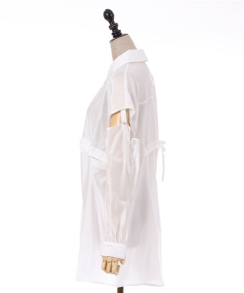 axes femme POETIQUE(アクシーズファムポエティック)の「ギミックデザインシアーシャツ(シャツ/ブラウス・レディース・グレー/ブラック/キナリ・MEDIUM)」の5枚目の写真