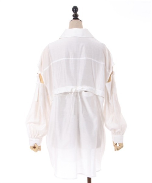 axes femme POETIQUE(アクシーズファムポエティック)の「ギミックデザインシアーシャツ(シャツ/ブラウス・レディース・グレー/ブラック/キナリ・MEDIUM)」の6枚目の写真