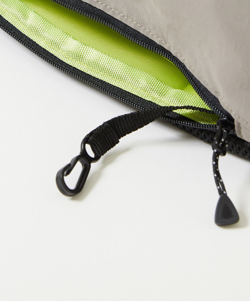 devirock（デビロック）の「親子で使える ゲーム機ケース固定バンド付き  2WAY 配色ボディバッグ(7L)（ショルダーバッグ・キッズ・グレー系/ダークオリーブ/パープル/ブラック/ダークオレンジ/ブルー系5/ピンク/キャメル/イエロー系1/ラベンダー・ONE SIZE）」の18枚目の写真