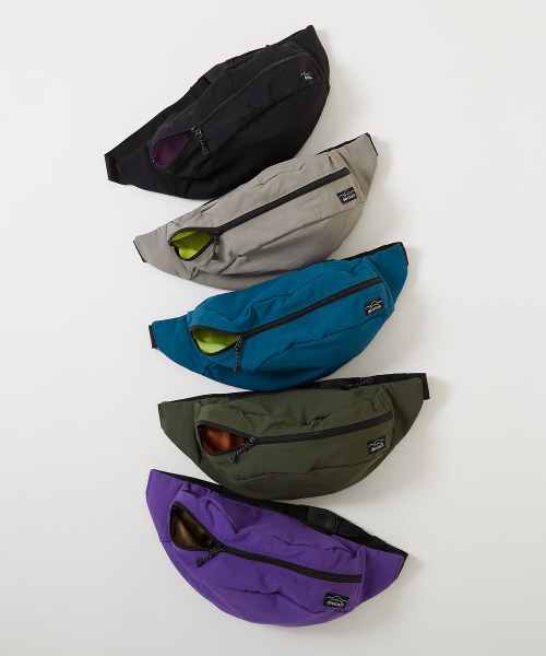 devirock（デビロック）の「親子で使える ゲーム機ケース固定バンド付き  2WAY 配色ボディバッグ(7L)（ショルダーバッグ・キッズ・グレー系/ダークオリーブ/パープル/ブラック/ダークオレンジ/ブルー系5/ピンク/キャメル/イエロー系1/ラベンダー・ONE SIZE）」の14枚目の写真