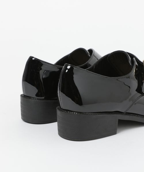 mysty woman(ミスティウーマン)の「ベルト付きシューズ 966404(その他シューズ・レディース・オフホワイト/ブラック・MEDIUM/LARGE)」の9枚目の写真