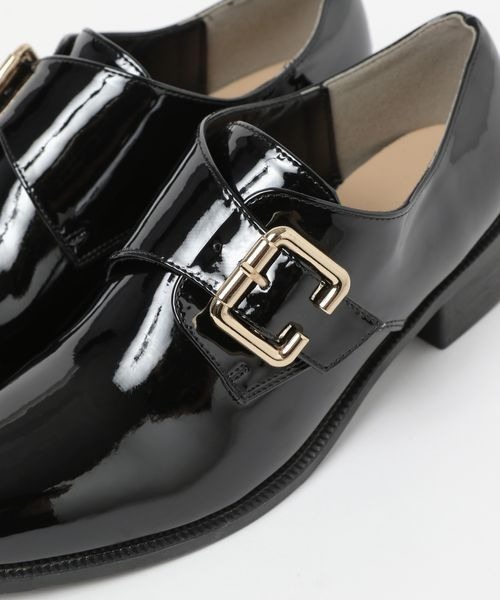 mysty woman(ミスティウーマン)の「ベルト付きシューズ 966404(その他シューズ・レディース・オフホワイト/ブラック・MEDIUM/LARGE)」の11枚目の写真