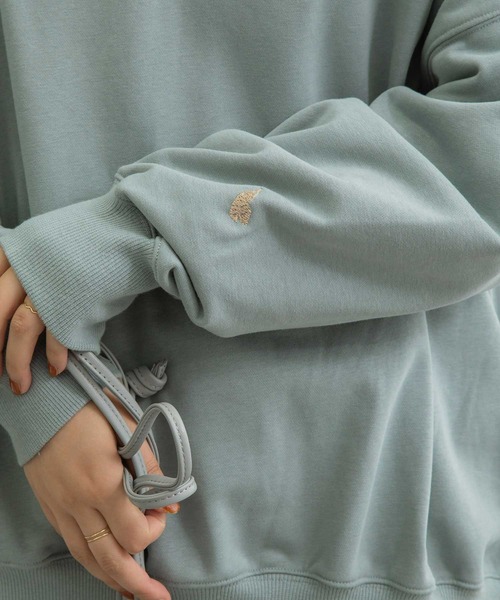 POU DOU DOU(プードゥドゥ)の「とり刺繍裏毛ビックトレーナー(スウェット・レディース・ミント/アイボリー/グレー系その他・3)」の11枚目の写真