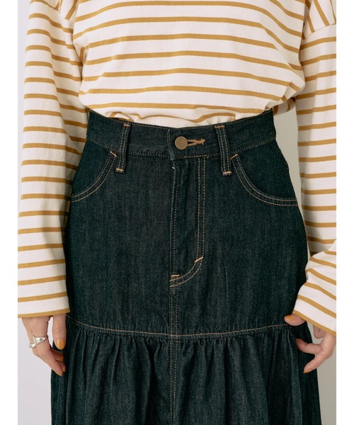 earth music&ecology（アースミュージックアンドエコロジー）の「Lee×e.m.a.e.デニムフリルスカート（スカート・レディース・インディゴブルー/ブルー系その他・S/M）」の16枚目の写真