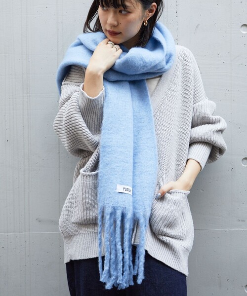 PUBLUX(パブリュクス)の「PUBLUX/パブリュクス ボリュームフリンジマフラー 限定展開(マフラー・レディース・オフホワイト/ブラウン/グリーン/ブラック/サックスブルー・ONE SIZE)」の19枚目の写真