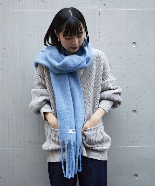 PUBLUX(パブリュクス)の「PUBLUX/パブリュクス ボリュームフリンジマフラー 限定展開(マフラー・レディース・オフホワイト/ブラウン/グリーン/ブラック/サックスブルー・ONE SIZE)」の21枚目の写真