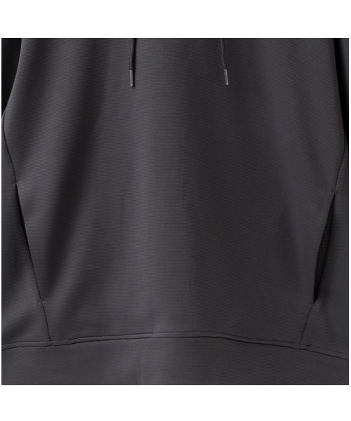 URBAN COLLECTION(アーバンコレクション)の「URBAN COLLECTION エアスムージー ポンチ素材 プルオーバーパーカー メンズ(パーカー・メンズ・オフホワイト/チャコールグレー/ブルー・L/XL/M)」の7枚目の写真