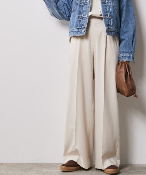 CHIC STYLE（シックスタイル）の「＜大きいサイズ＞センタープレスワイドパンツ シックスタイル（スラックス・レディース・チャコールグレー/ベージュ系/ブルー・LL/4L/3L/L/5L）」の3枚目の写真