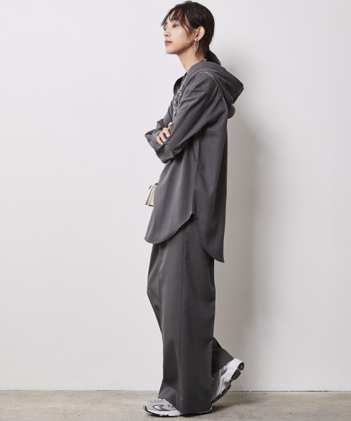 CHIC STYLE（シックスタイル）の「＜大きいサイズ＞センタープレスワイドパンツ シックスタイル（スラックス・レディース・チャコールグレー/ベージュ系/ブルー・LL/4L/3L/L/5L）」の11枚目の写真