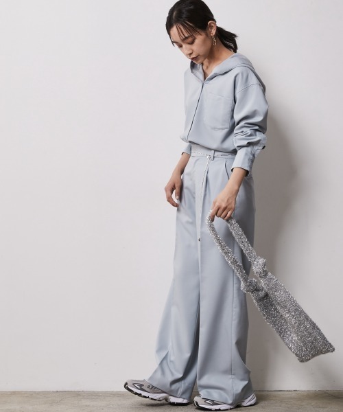 CHIC STYLE（シックスタイル）の「＜大きいサイズ＞センタープレスワイドパンツ シックスタイル（スラックス・レディース・チャコールグレー/ベージュ系/ブルー・LL/4L/3L/L/5L）」の7枚目の写真
