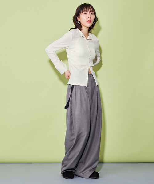 CITEN(シテン)の「<CITEN>ボタンフロント コンパクトトップス(Tシャツ/カットソー・レディース・ブラック/イエロー/ホワイト・FREE)」の6枚目の写真