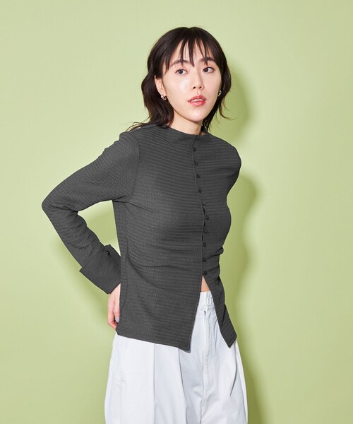 CITEN(シテン)の「<CITEN>ボタンフロント コンパクトトップス(Tシャツ/カットソー・レディース・ブラック/イエロー/ホワイト・FREE)」の8枚目の写真