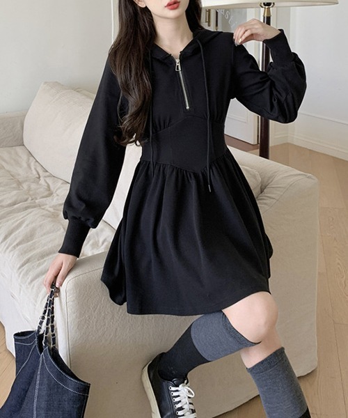 gossip!ロサンゼルス(ゴシップロサンゼルス)の「YUGA フード付きAラインワンピース(ワンピース・レディース・ブラック・L/M/XL)」の5枚目の写真