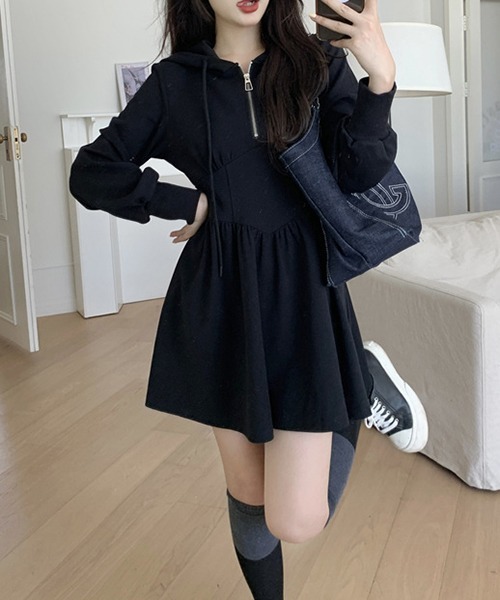 gossip!ロサンゼルス(ゴシップロサンゼルス)の「YUGA フード付きAラインワンピース(ワンピース・レディース・ブラック・L/M/XL)」の7枚目の写真