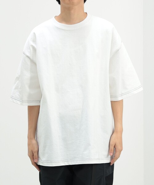BEAMS HEART(ビームスハート)の「【ユニセックス】ステッチ 配色 オーバー Tシャツ(Tシャツ/カットソー・メンズ・ブラック/ホワイト・MEDIUM/SMALL/LARGE)」の12枚目の写真