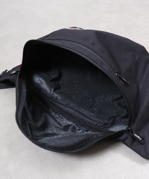 Keith Haring(キース・ヘリング)の「JUNESELECT Keith Haring キースヘリング ウエストバッグ(ボディバッグ/ウエストポーチ・メンズ・ブラック・FREE)」の11枚目の写真