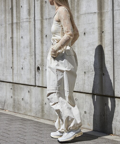 Firsthand(ファーストハンド)の「Firsthand/ファーストハンド バックオープン チュールレースプルオーバー(その他トップス・レディース・ブラック/ベージュ・FREE)」の15枚目の写真