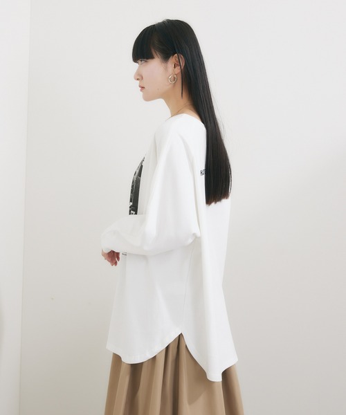 Dignite collier(ディニテコリエ)の「Dignite collier 2WAY PHOTOプリン トロンT(Tシャツ/カットソー・レディース・ホワイト/ライトグレー・FREE)」の11枚目の写真