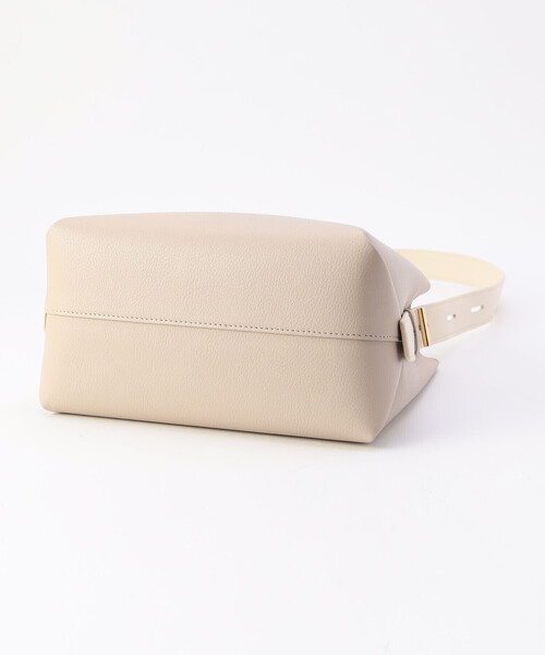 MONO　COMME CA（モノコムサ）の「2wayワンショルダー（ショルダーバッグ・レディース・ベージュ/ブラック・FREE）」の15枚目の写真