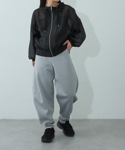 COLONY 2139（コロニートゥーワンスリーナイン）の「シアーエステルボイルフード付マウンテンパーカー（マウンテンパーカー・レディース・オフホワイト/グレイッシュベージュ/ブラック/グレー/ネイビー・FREE）」の13枚目の写真