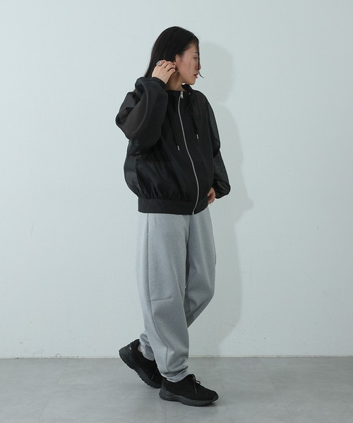 COLONY 2139（コロニートゥーワンスリーナイン）の「シアーエステルボイルフード付マウンテンパーカー（マウンテンパーカー・レディース・オフホワイト/グレイッシュベージュ/ブラック/グレー/ネイビー・FREE）」の14枚目の写真