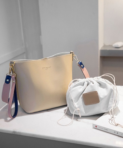 Miniministore(ミニミニストア)の「バケツバッグ レディース バイカラー(ショルダーバッグ・レディース・イエロー/ブラック/ライトグレー/ピンク/ベージュ/キャメル・FREE)」の20枚目の写真
