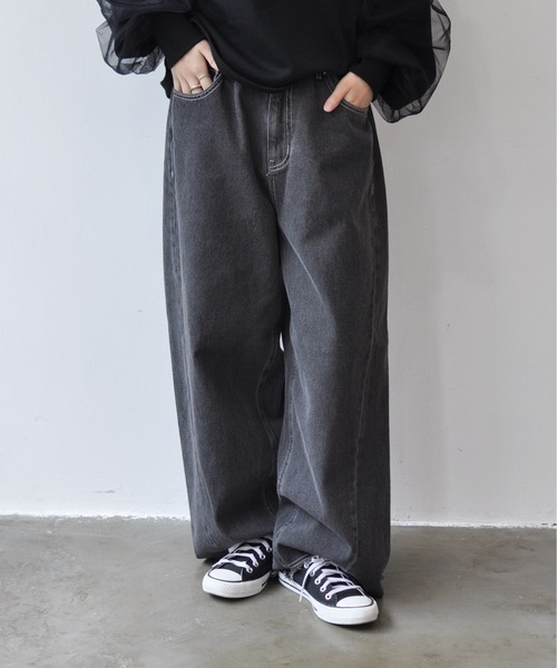 Meli rich(メリーリッチ)の「デニムワイドカーブパンツ(デニムパンツ・レディース・ブラック/ブルー系その他・MEDIUM/SMALL)」の3枚目の写真