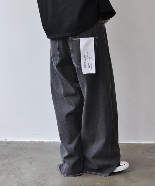 Meli rich(メリーリッチ)の「デニムワイドカーブパンツ(デニムパンツ・レディース・ブラック/ブルー系その他・MEDIUM/SMALL)」の7枚目の写真