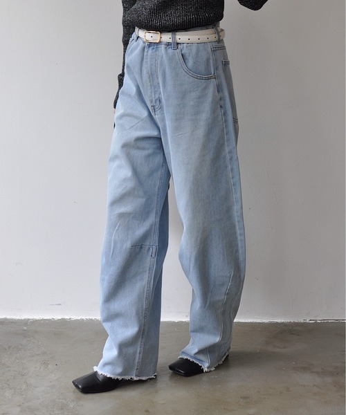 Meli rich(メリーリッチ)の「デニムワイドカーブパンツ(デニムパンツ・レディース・ブラック/ブルー系その他・MEDIUM/SMALL)」の9枚目の写真