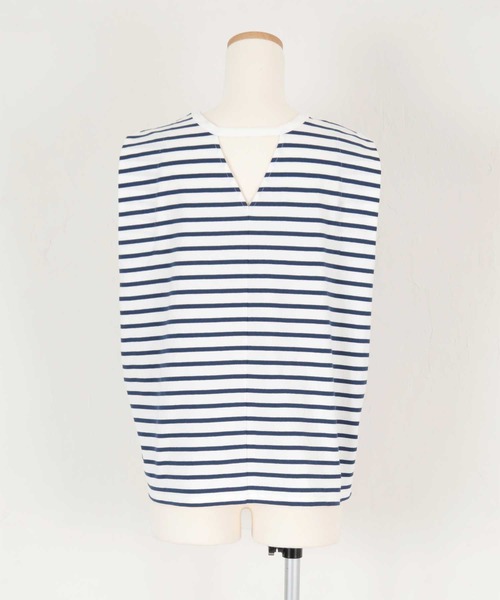 titivate(ティティベイト)の「バックデザインノースリーブTシャツ(Tシャツ/カットソー・レディース・ピンク系その他/ブラック/ブラック系その他/オフホワイト/ブルー系その他・M)」の8枚目の写真