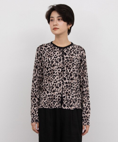 Rie Miller（リエミラー）の「ヒョウ柄プリントクルーネック