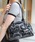 SPINNS�i�X�s���Y�j�́u���{���|�P�b�g ����n���h�o�b�O / 500ml�y�b�g�{�g�����[�\�i�n���h�o�b�O�j�v�b�u���b�N