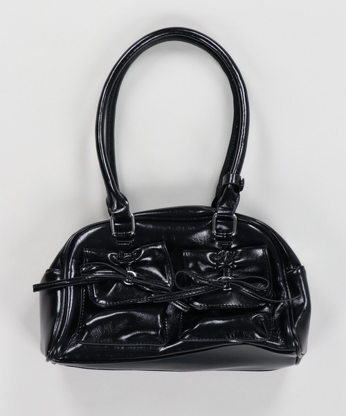 黒いレザーハンドバッグ リボン付き イニシャルも入る！大きいリボンがかわいい♡リボンレザーバッグ