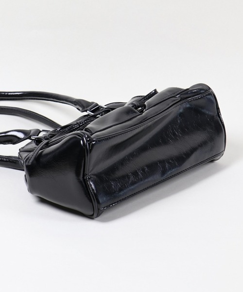 SPINNS（スピンズ）の「リボンポケット 合皮ハンドバッグ / 500mlペットボトル収納可能（ハンドバッグ・レディース・ブラック/レッド/シルバー/サックスブルー/イエロー/ピンク/ホワイト/グレー系その他・ONESIZE）」の15枚目の写真