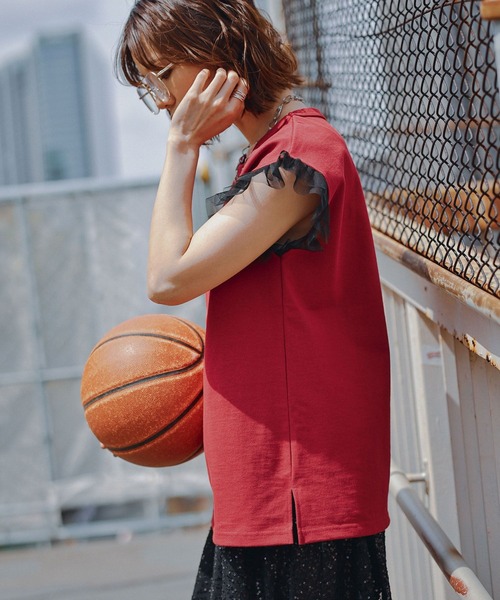 NBA（エヌビーエー）の「【NBA】別注/フリルチュールスリーブロゴTシャツ（Tシャツ/カットソー・レディース・レッド/ブラック・FREE）」の5枚目の写真
