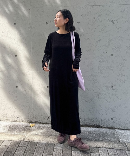 feepur(フェピュール)の「BIGロゴカラートート(トートバッグ・レディース・ネイビー/ピンク/イエロー/ブラウン/ブラック/オフホワイト/レッド・MEDIUM)」の18枚目の写真