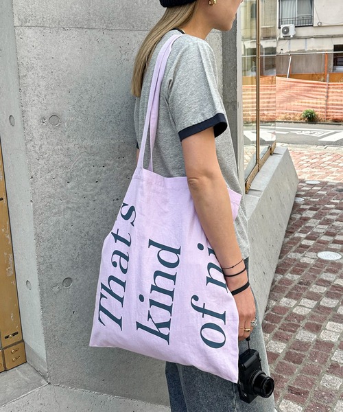 feepur(フェピュール)の「BIGロゴカラートート(トートバッグ・レディース・ネイビー/ピンク/イエロー/ブラウン/ブラック/オフホワイト/レッド・MEDIUM)」の16枚目の写真