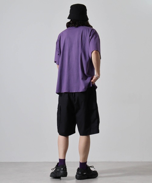 FUNALIVE（ファンアライブ）の「Pigmented oversized pocket T-shirt / ピグメント加工オーバーサイズポケット付きTシャツ unisex（Tシャツ/カットソー・メンズ・グリーン/チャコール/ブラック/パープル/ネイビー/ベージュ・L/M/XL）」の22枚目の写真