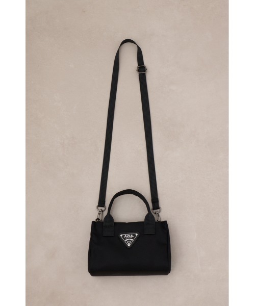 AZUL by moussy(アズールバイマウジー)の「ロゴプレート高密度ナイロンミニバッグ(ショルダーバッグ・メンズ・ブラック/グリーン・FREE)」の5枚目の写真