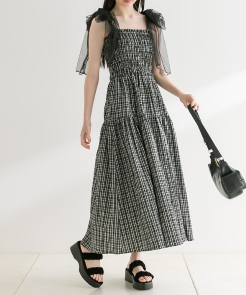 OLIVE des OLIVE（オリーブデオリーブ）の「チュールリボン付きシャーリングキャミワンピ（ワンピース・レディース・ブラック/オフホワイト/ラベンダー/チェック・SMALL/MEDIUM）」の8枚目の写真