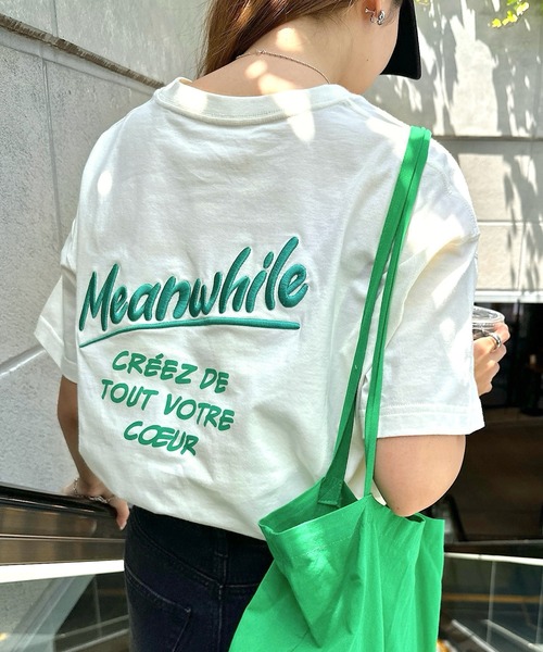 andme(アンドミー)の「【新色追加】プリントエンブロイダリーロゴ半袖Tシャツ(Tシャツ/カットソー・レディース・オフホワイト/キナリ/スミクロ/オートミール/ベージュ系その他/ベージュ/ホワイト×レッド/ネイビー・M/S)」の9枚目の写真