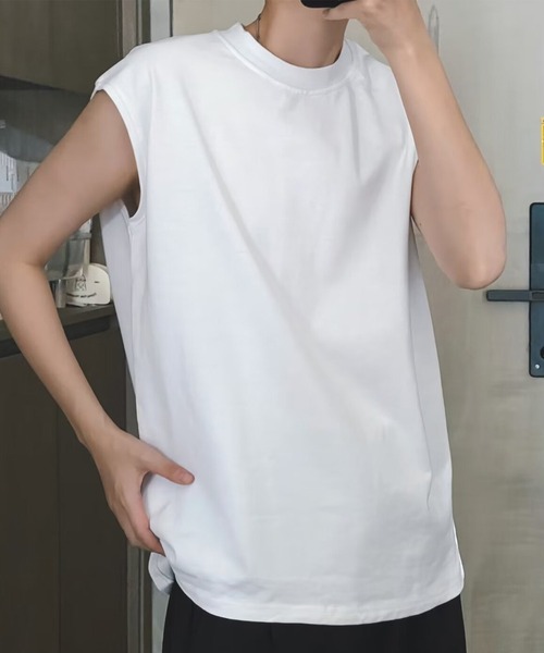 GENXDER(ノンジェンダー)の「【GENXDER】ゆったりシルエットのノースリーブTシャツ (SS)(タンクトップ・メンズ・ブラック/ホワイト・LARGE/X-LARGE/XX-LARGE)」の6枚目の写真