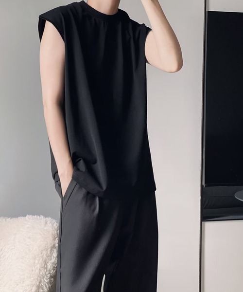 GENXDER(ノンジェンダー)の「【GENXDER】ゆったりシルエットのノースリーブTシャツ (SS)(タンクトップ・メンズ・ブラック/ホワイト・LARGE/X-LARGE/XX-LARGE)」の7枚目の写真