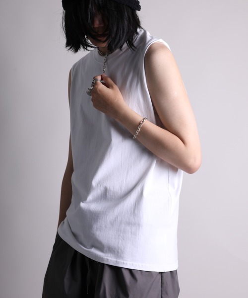 GENXDER(ノンジェンダー)の「【GENXDER】ゆったりシルエットのノースリーブTシャツ (SS)(タンクトップ・メンズ・ブラック/ホワイト・LARGE/X-LARGE/XX-LARGE)」の10枚目の写真