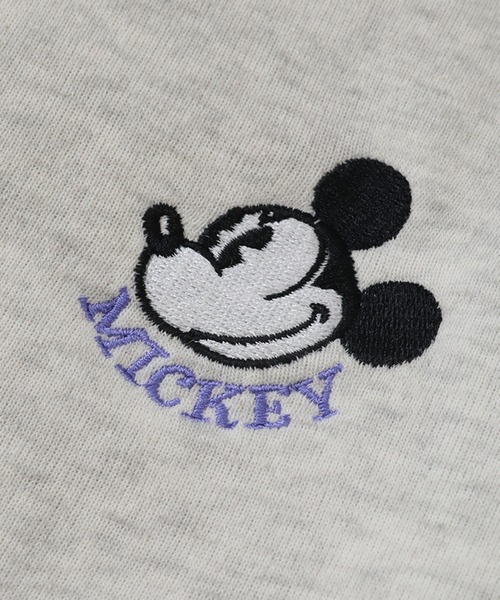 Disney(ディズニー)の「【Disney/ディズニー】アートワークデザイン 裏起毛 サガラ刺繍 クルーネック スウェット トレーナー(スウェット・レディース・オートミール/ダークグレー/ワインレッド/サックスブルー・M/L)」の17枚目の写真