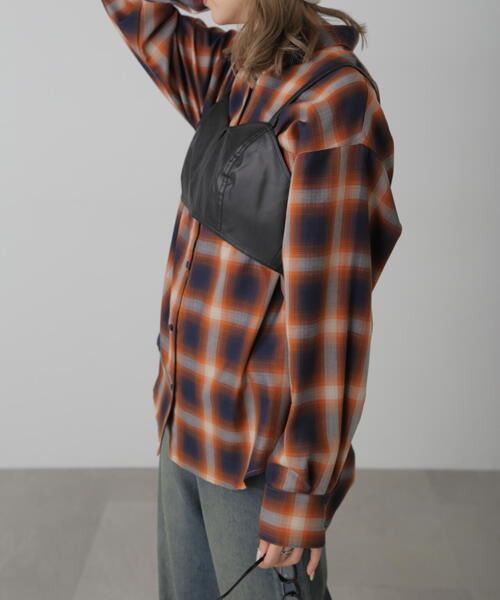 FREE'S MART（フリーズマート）の「◆合皮ビスチェ（ベスト・レディース・ブラック・FREE）」の6枚目の写真