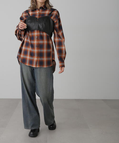 FREE'S MART（フリーズマート）の「◆合皮ビスチェ（ベスト・レディース・ブラック・FREE）」の8枚目の写真