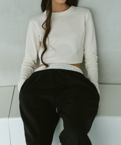 AIC.（エーアイシー）の「ショートレングスロンティー（Tシャツ/カットソー・レディース・ネイビー/ダークブラウン/バーガンディー/ホワイト系/チャコールグレー/ブラック・FREE）」の8枚目の写真