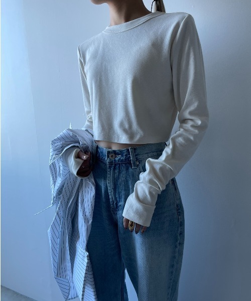 AIC.（エーアイシー）の「ショートレングスロンティー（Tシャツ/カットソー・レディース・ネイビー/ダークブラウン/バーガンディー/ホワイト系/チャコールグレー/ブラック・FREE）」の11枚目の写真